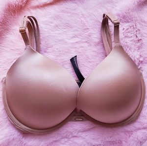 Victoria's very sexy bra